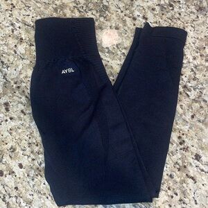 AYBL Athletic Leggings Medium